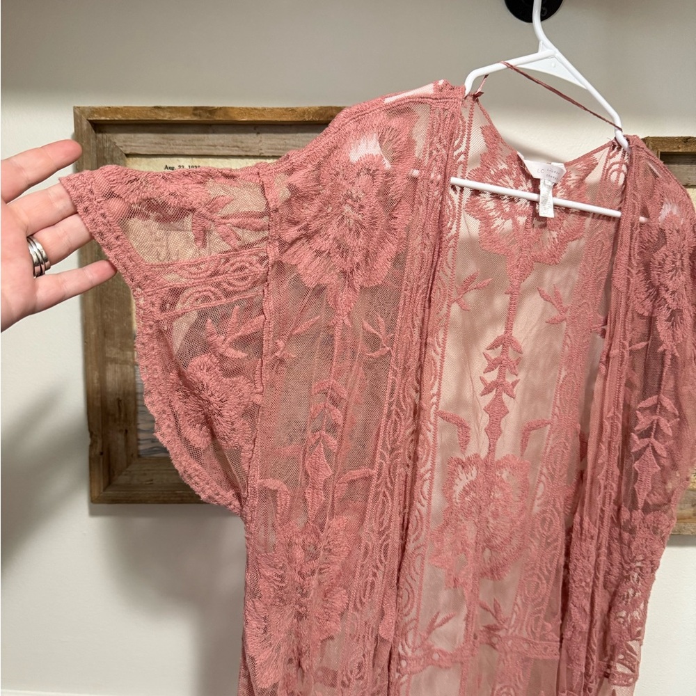 LC Lauren Conrad Dusty Rose Lace Robe - Picture 3 of 3